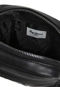 Pepe Jeans WOLF BRANT - Borsa a tracolla - black