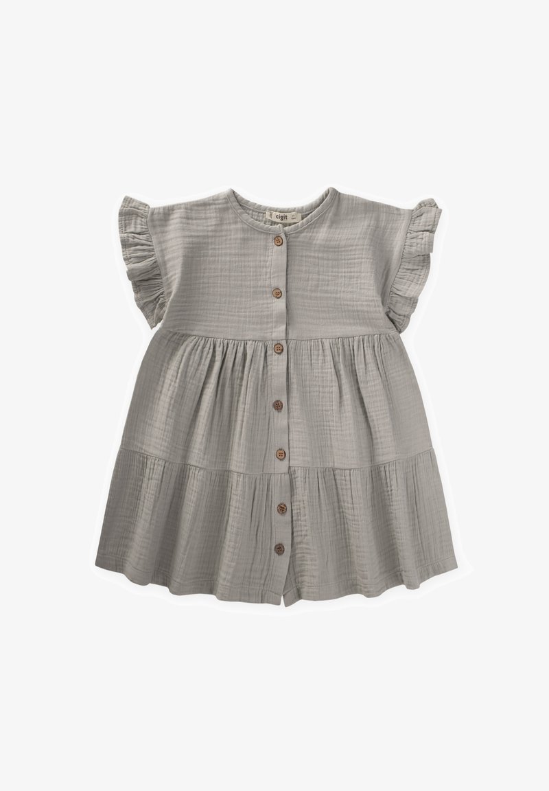 Siva bombažna obleka s kratkimi naborki, gumbom na sprednji strani, nabranim pasom in večplastnim krilom. Ima lesene gumbe in teksturirano tkanino.