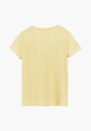 Camiseta de algodón de manga corta color amarillo claro liso, vista desde atrás con escote redondo sobre fondo blanco.