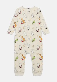 Mono de niño en suave tela beige con mangas largas, que presenta un estampado colorido de animales de dibujos animados y motivos celestiales, con puños elásticos.