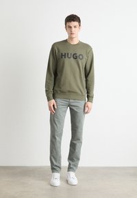 HUGO DEM - Melegítőfelső - dark beige