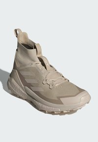 adidas Performance FREE  beżowy