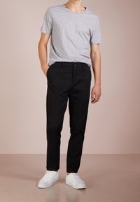 Filippa K Chino - black