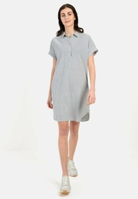 Kurzärmliges Hemdblusenkleid in blau-weißen Streifen, mit Knopfleiste und entspannter Passform, aus leichtem Stoff gefertigt.
