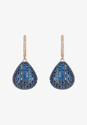 Kék drágakő fülbevalók csepp alakban, változatos kék árnyalatokkal díszített pavé mintával és rózsaarany kiegészítéssel. Texturált felület.