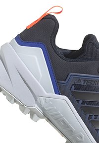 adidas Performance Scarpa da hiking - dark blue