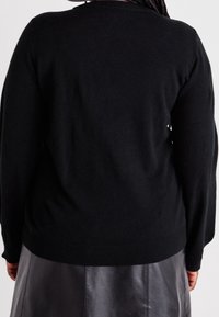 Vero Moda Curve Sweter