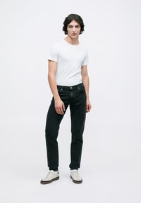 Edwin REGULAR TAPERED  - Jeans Tapered Fit - black dark used