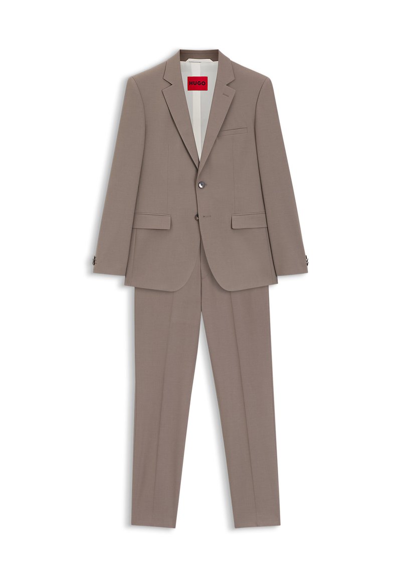 Traje