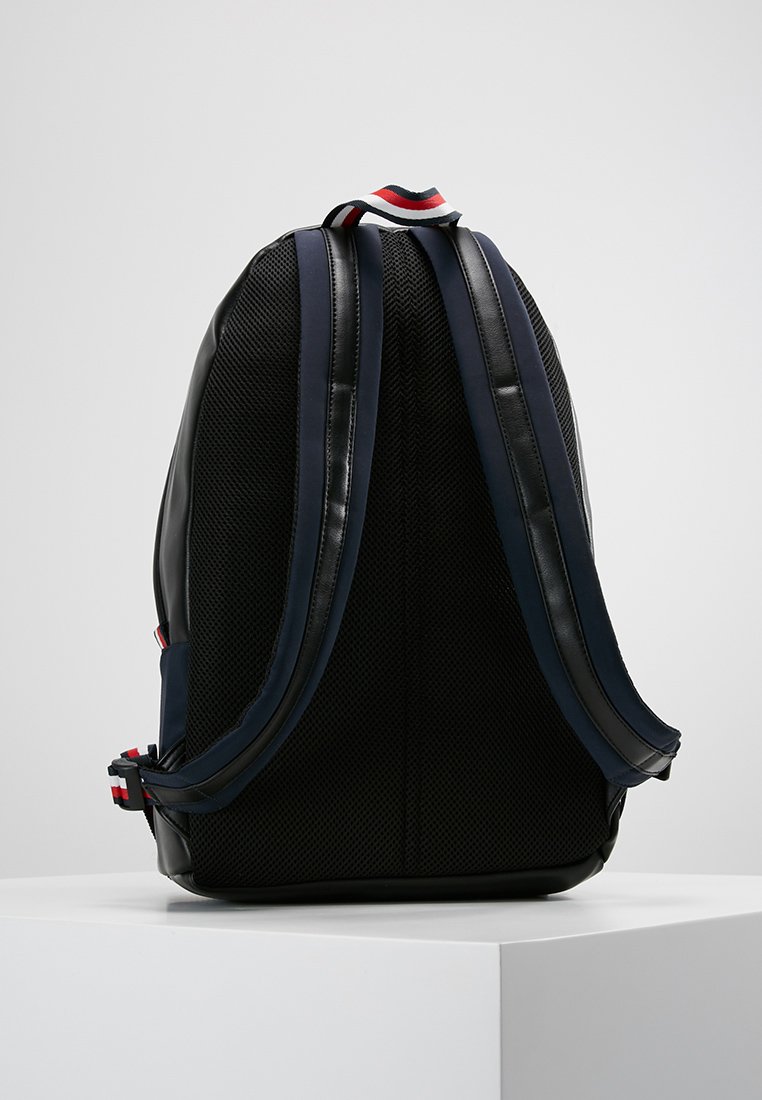 tommy hilfiger urban novelty backpack