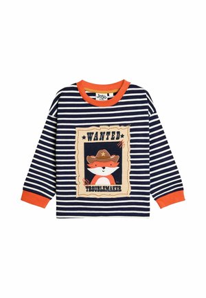Marineblau und weiß gestreiftes Langarmshirt für Kleinkinder mit orangefarbenen Bündchen und Kragen, das einen Fuchs in einem Cowboyhut und den Text "Gesuchter Unruhestifter" zeigt.