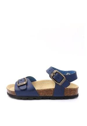 Mørkeblå sandaler med spænde accenter, læderoverdel, korksål og tekstureret gummisål; åben design for ventilation.