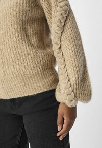 Object Trui - olive