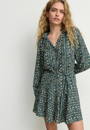 TIE WAIST LONG SLEEVE MINI - Tričkové šaty - blue and cream heart print