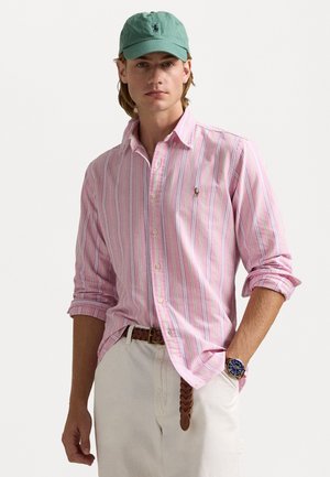 CUSTOM FIT STRIPED OXFORD SHIRT - Button down-skjorte - pink/white multi