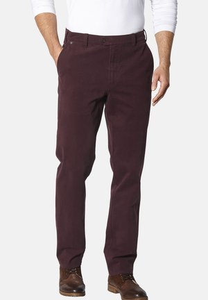 Burgundy chinos with a straight fit and belt loops, featuring two side pockets and a discreet logo on the front pocket. Cotton fabric.