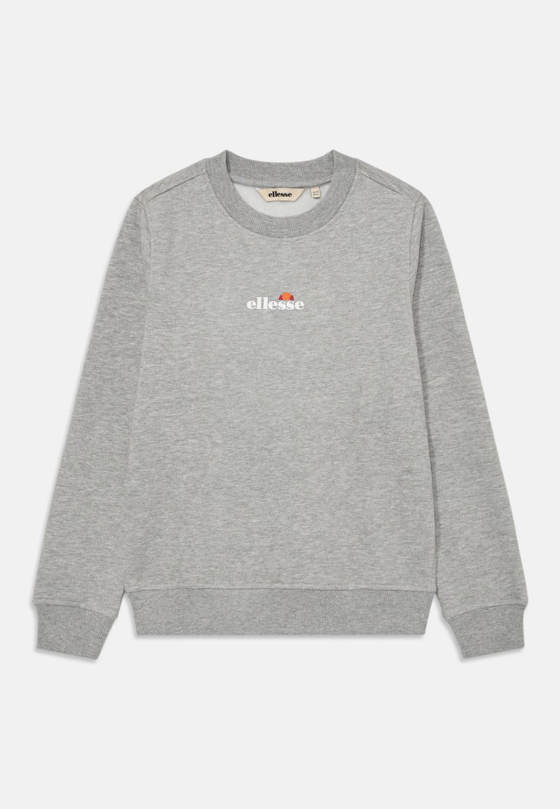Sudadera de color gris claro con cuello redondo y mangas largas, puños y dobladillo de canalé, y logo de "ellesse" con un semicírculo naranja en el pecho.