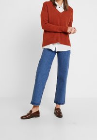 GAP Sweter