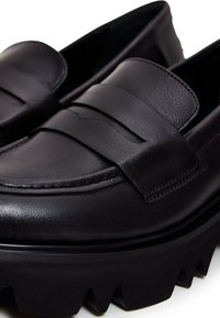 Cesare Gaspari PLATFORM LOAFERS  - Slipper - black