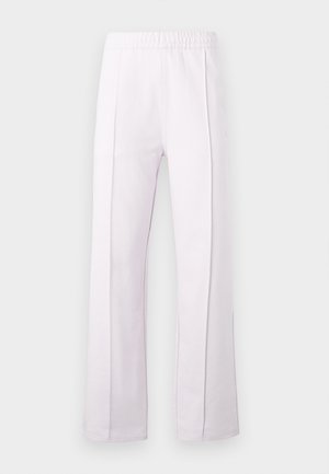 Svijetlofioletne hlače širokih nogavica s elastičnim pojasom i dva vertikalna šava sprijeda. Glatki materijal s blagim sjajem.