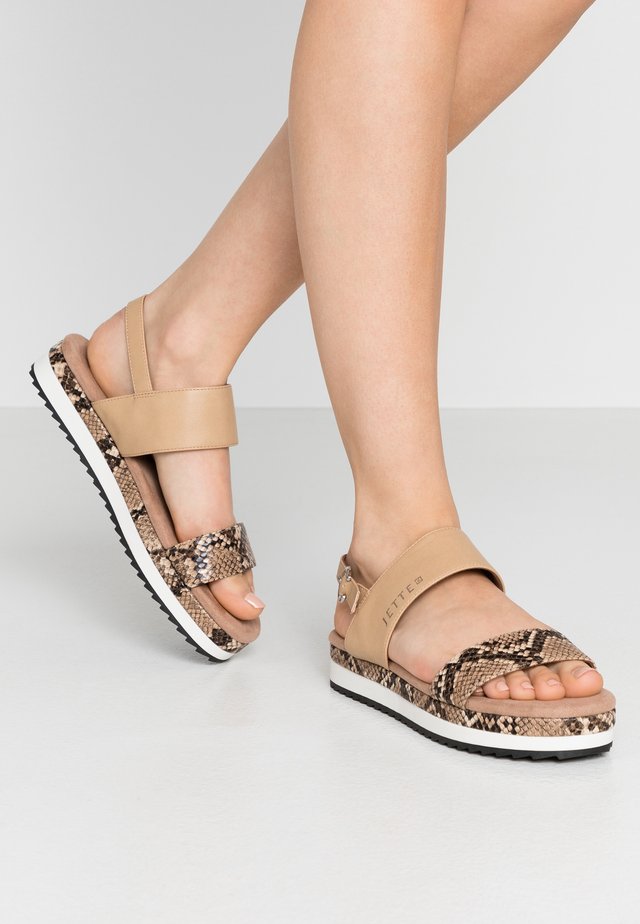 Sandalen met plateauzool - rose