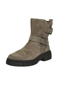 Grijze suède enkellaars met twee verstelbare gespbanden, ronde neus en dikke zwarte rubberen zool. Gevoelige afwerking overal.