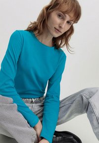 hessnatur Langarmshirt - türkis