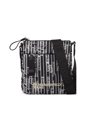 Umhängetasche mit schwarzen und beigen vertikalen Streifen und wiederholtem "Karl Lagerfeld Jeans" Schriftzug, schwarzem verstellbarem Riemen und vorderer Reißverschlusstasche.