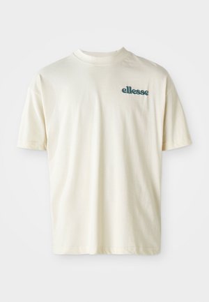 Crème kleurig shirt met korte mouwen, gemaakt van zacht materiaal, met een ronde hals en een klein groen geborduurd "ellesse" logo op de linker borst.