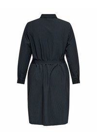 Črna obleka do kolen z tankimi modrimi navpičnimi črtami, dolgimi rokavi, gumbnimi manšetami in usklajenim pasom, prikazana s hrbtne strani.