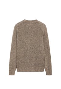 Pull marron en maille à manches longues avec poignets, ourlet et encolure ronde côtelés, vu de dos sur fond blanc.