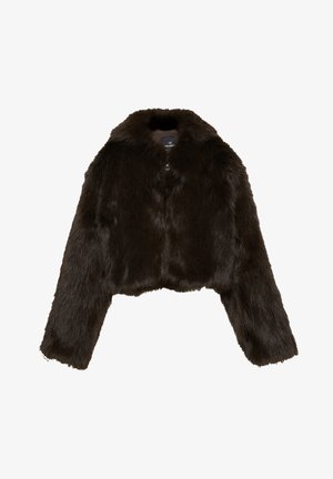 Tmavohnedá umelá kožušina s krátkym strihom, dlhými rukávmi a širokým golierom, vystavená na bielom pozadí.