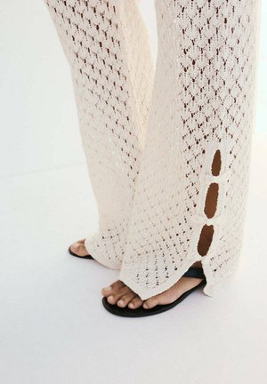 Mango, ADULT - Nohavice - off white