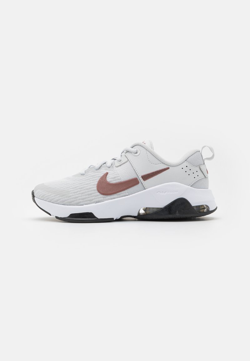 Nike Performance - ZOOM BELLA 6 - Scarpe da allenamento - photon dust/smokey mauve/white/black, Ingrandire