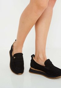 Cesare Gaspari COMFORT - Mockasiner - black