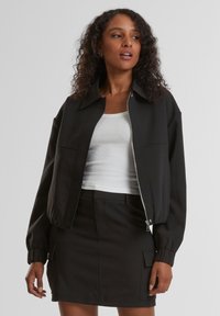 Urban Classics Lehká bunda - black