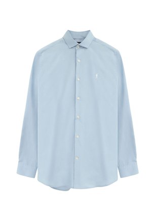 Jasnoniebieska koszula na długi rękaw z guzikami i spiczastym kołnierzykiem oraz małą, białą wyszywaną postacią na lewej piersi.