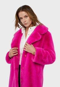 LOLA CASADEMUNT Cappotto invernale - fuchsia