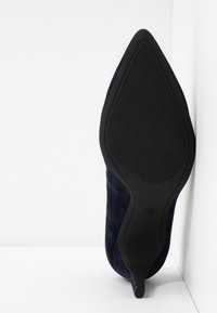 s.Oliver BLACK LABEL Escarpins - dark blue