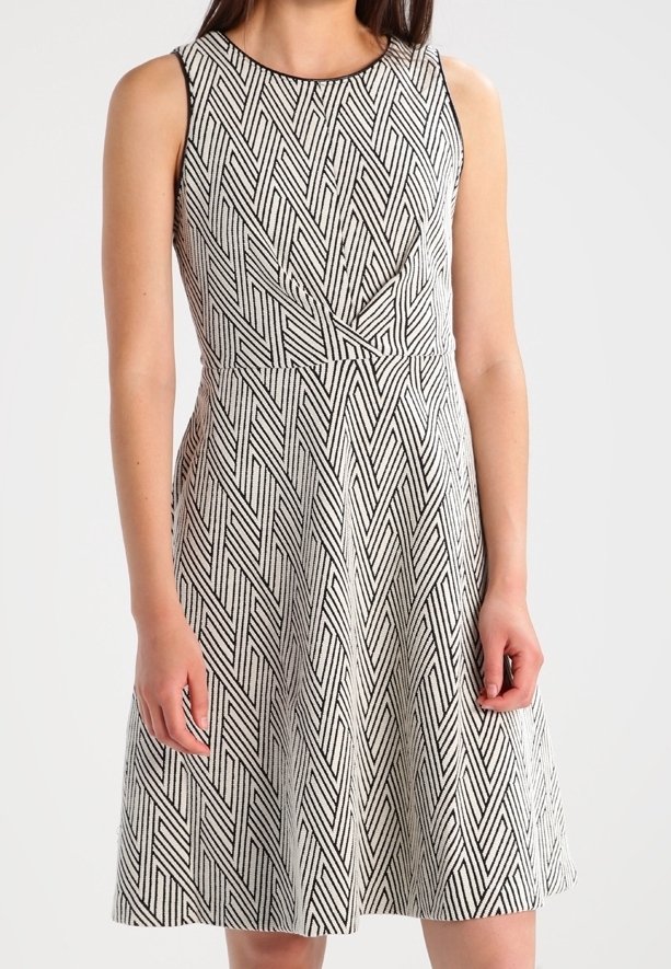 Banana Republic Robe pull - white