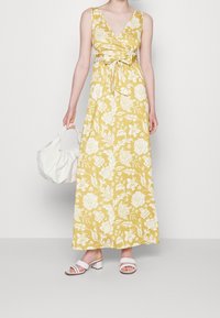 Anna Field Tall Maxi šaty - yellow