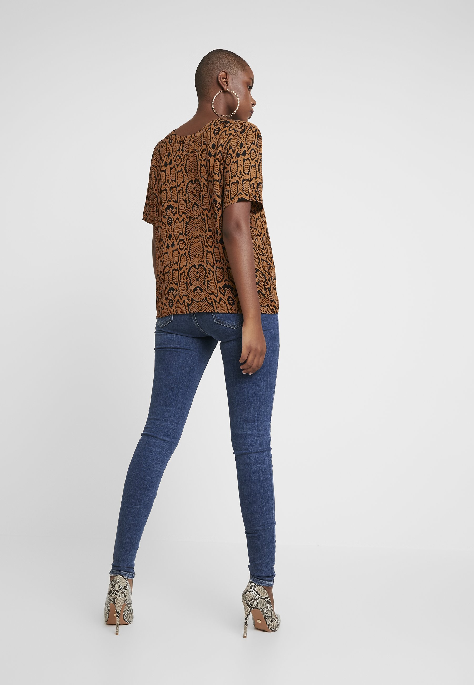Noisy May Nmvicky Jeans Skinny Fit Dark Blue Denim Dark Blue Denim Zalando Ch