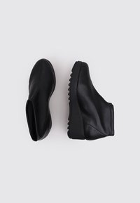 Sandra Fontán VELASCO - Wedge Ankle Boots - black