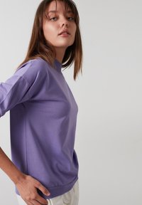 LELA HIGH COLLAR  - Sportska majica - lilac