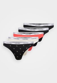 Unselected, black/snow heather