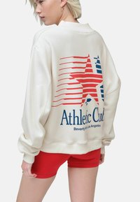 Next BACK GRAPHIC PRINT POPPER NECKLINE LONG SLEEVE - Collegepaita - ecru/red/blue