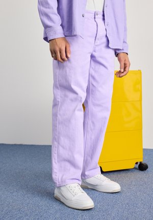 Vaqueros boyfriend - lilac
