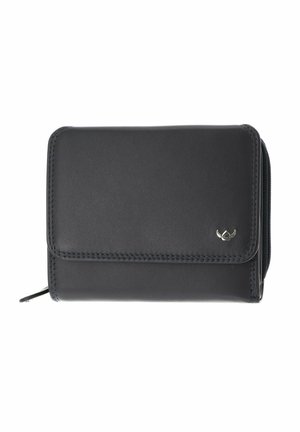 Portefeuille en cuir noir avec fermeture à rabat, couture visible et petit emblème de logo argenté dans le coin inférieur droit.