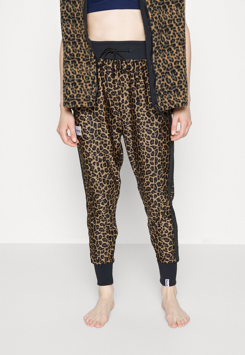 Eivy HARLEM TRAVEL PANTS Tracksuit bottoms light brown Zalando.ie