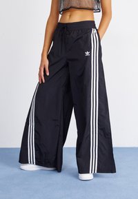 adidas Originals Tracksuit bottoms - black